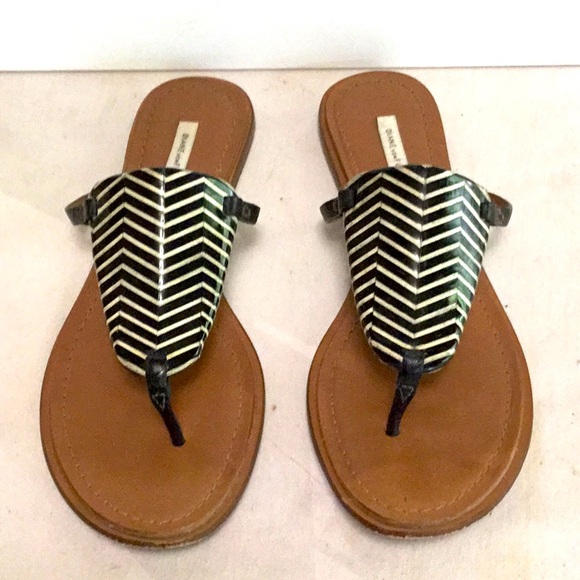 Diane Von Furstenberg 9M Thong/Sandals, Great Condition - Picture 1 of 5